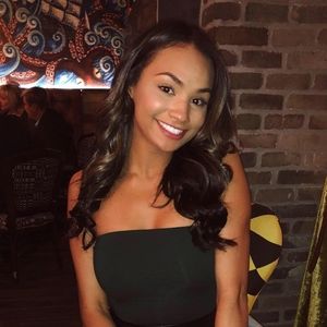 Meet your Posher, Whitney